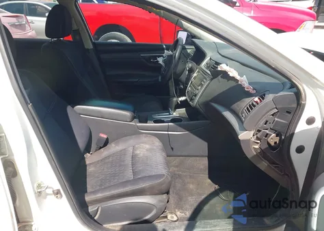 2017 Nissan Altima 2.5 S из США, поврежденный, VIN 1N4AL3AP1HC271982